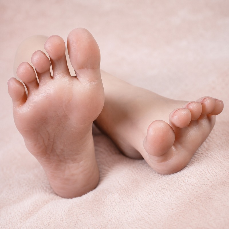 Lifelike Female Silicone Foot  - огляд і ціна Photography Training